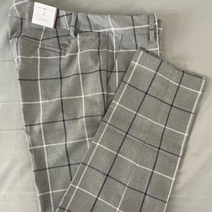 New with tags Women’s Tommy Hilfiger Slim Ankle Dress Pants, size 6